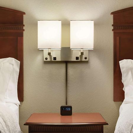 Hampton Inn & Suites Madison - West Dış mekan fotoğraf