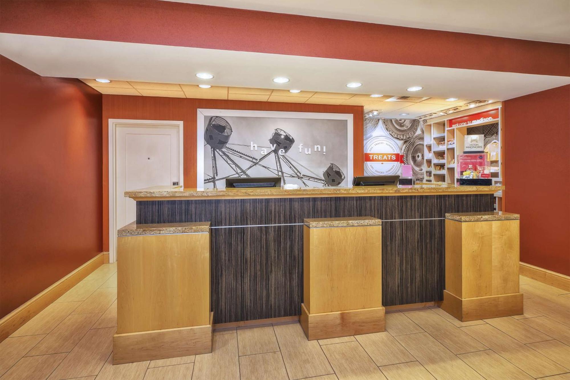 Hampton Inn & Suites Madison - West Dış mekan fotoğraf